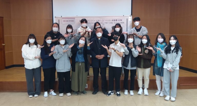 20211029 특강 '세상에 불법 사람은 없습니다'-구리 인창고